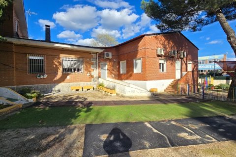 Villa for sale Las Rozas de Madrid, Madrid, Spain 4 bedrooms, 294 sq.m. No. 117335 - photo 1