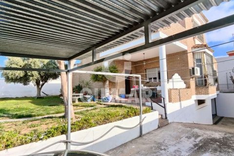 Townhouse for rent El Puerto de Santa Maria, Cadiz, Spain 5 bedrooms, 400 sq.m. No. 106873 - photo 22