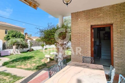 Townhouse for rent El Puerto de Santa Maria, Cadiz, Spain 5 bedrooms, 400 sq.m. No. 106873 - photo 24