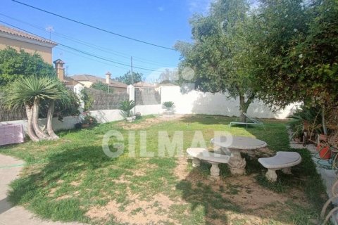 Townhouse for rent El Puerto de Santa Maria, Cadiz, Spain 5 bedrooms, 400 sq.m. No. 106873 - photo 21