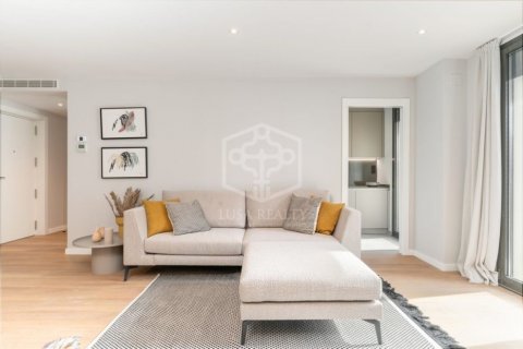 Apartamento en venta Barcelona, España 3 dormitorios, 103 m2 No. 94442 - foto 3