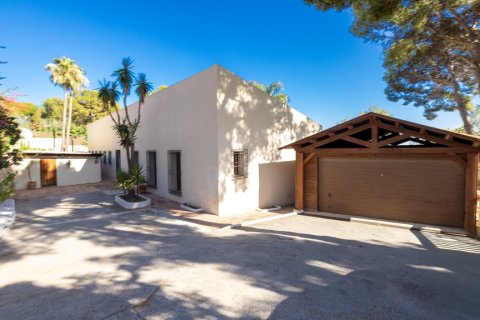 Villa till salu Malaga, Spanien 5 sovrum, 487 kvm. Nr. 108188 - foto 10