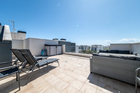 Продажа квартиры Аликанте, Испания 3 спальни, 87м2 №115227 - фото 11