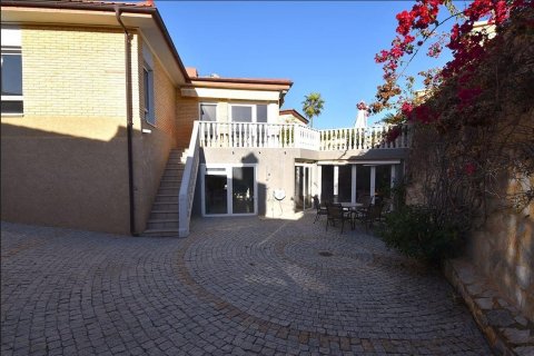 Villa for sale La Zenia, Alicante, Spain 4 bedrooms, 240 sq.m. No. 115229 - photo 18