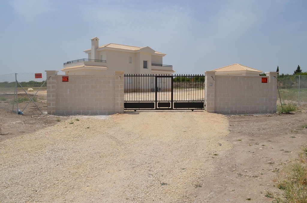 Villa in Pinoso, Alicante, Spain 5 bedrooms, 225 sq.m. No. 87408