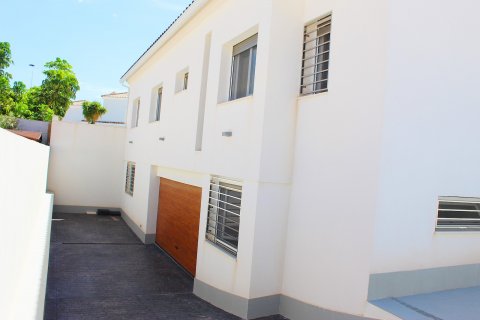 Продажа виллы в Гран Алакант, Аликанте, Испания 4 спальни, 375м2 №119529 - фото 23