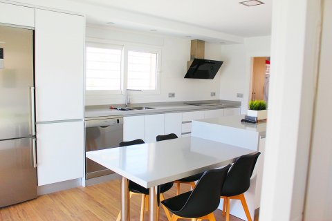 Продажа виллы в Гран Алакант, Аликанте, Испания 4 спальни, 375м2 №119529 - фото 7
