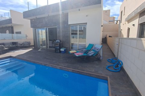 Villa till salu Alicante, Spanien 3 sovrum, 98 kvm. Nr. 117406 - foto 6