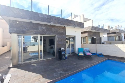 Villa till salu Alicante, Spanien 3 sovrum, 98 kvm. Nr. 117406 - foto 1