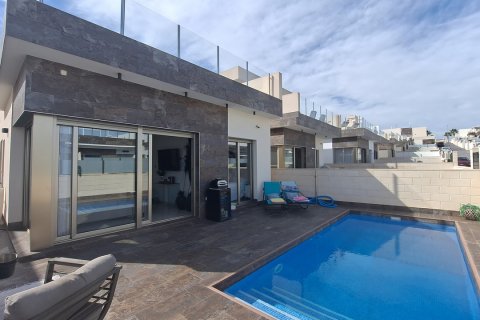 Villa till salu Alicante, Spanien 3 sovrum, 98 kvm. Nr. 117406 - foto 3