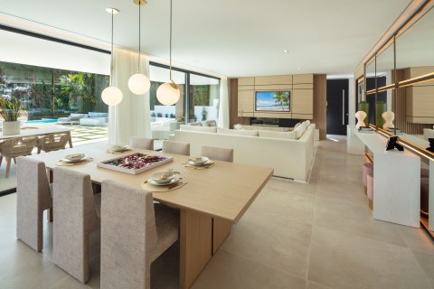 House zum Verkauf Nueva Andalucia, Malaga, Spanien 5 Schlafzimmer, 556 m2 Nr. 109707 - Foto 13