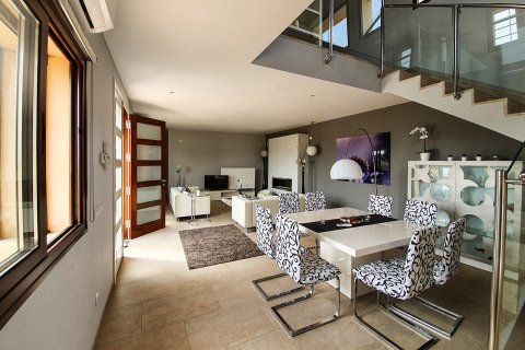Finca myytävänä Llucmajor, Mallorca, Espanja, 5 makuuhuonetta, 450 m2 No. 117449 - kuva 3