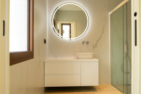 Huvila myytävänä Calpe, Alicante, Espanja, 4 makuuhuonetta, 377 m2 No. 117448 - kuva 11