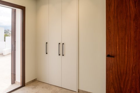Huvila myytävänä Calpe, Alicante, Espanja, 4 makuuhuonetta, 377 m2 No. 117448 - kuva 20