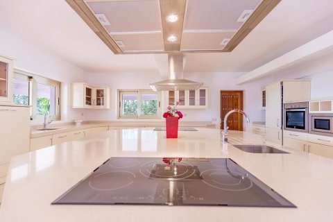 Dom Estepona, Malaga, Hiszpania 5 sypialni, 700 mkw. nr 22428 – zdjęcie 8