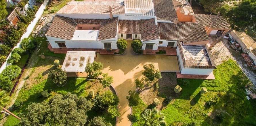 Dom Estepona, Malaga, Hiszpania 5 sypialni, 700 mkw. nr 22428