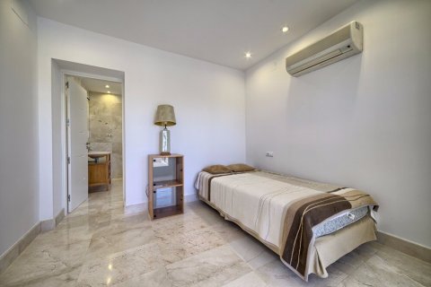 Casa in vendita Estepona, Malaga, Spagna 4 camere da letto, 100 mq. N° 22410 - foto 10