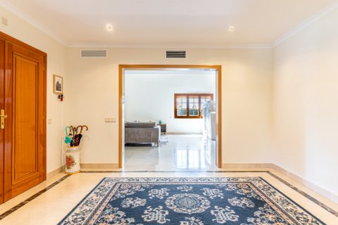 Villa till salu Pozuelo de Alarcon, Madrid, Spanien 5 sovrum, 356 kvm. Nr. 117308 - foto 8