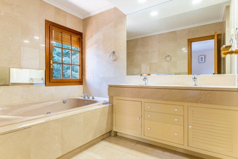 Villa till salu Pozuelo de Alarcon, Madrid, Spanien 5 sovrum, 356 kvm. Nr. 117308 - foto 27