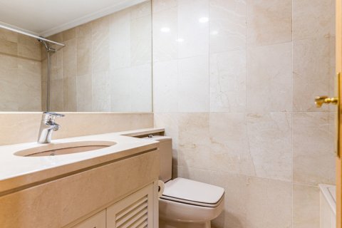 Villa till salu Pozuelo de Alarcon, Madrid, Spanien 5 sovrum, 356 kvm. Nr. 117308 - foto 24