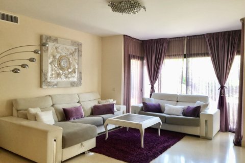 Apartment à vendre Benahavis, Malaga, Espagne, 2 chambres, 65 m2 No. 47943 - photo 22