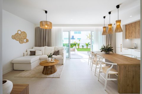 Bungalowi myytävänä Pilar de la Horadada, Alicante, Espanja, 3 makuuhuonetta, 87 m2 No. 117597 - kuva 3
