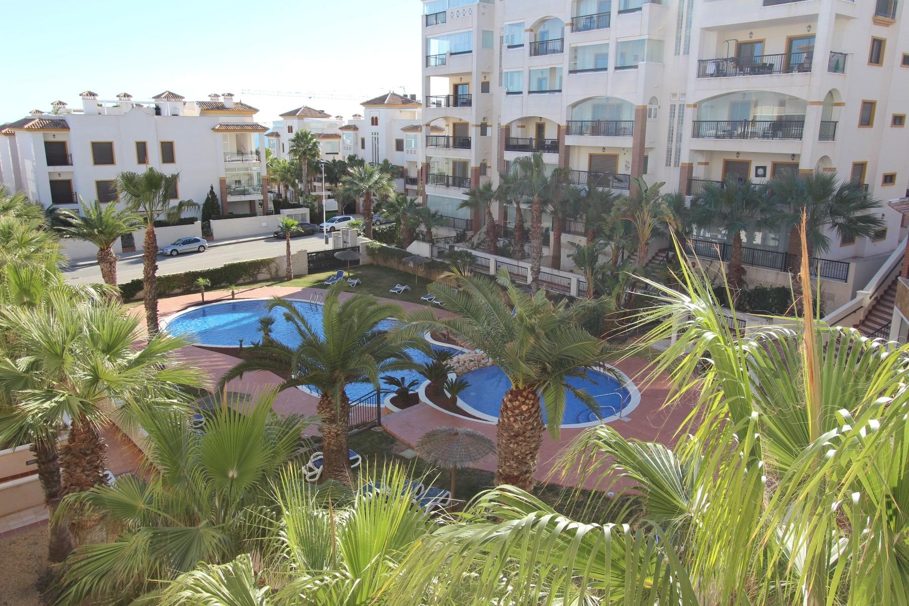 Appartamento a Guardamar del Segura, Alicante, Spagna 2 camere da letto, 84 mq. N° 90055