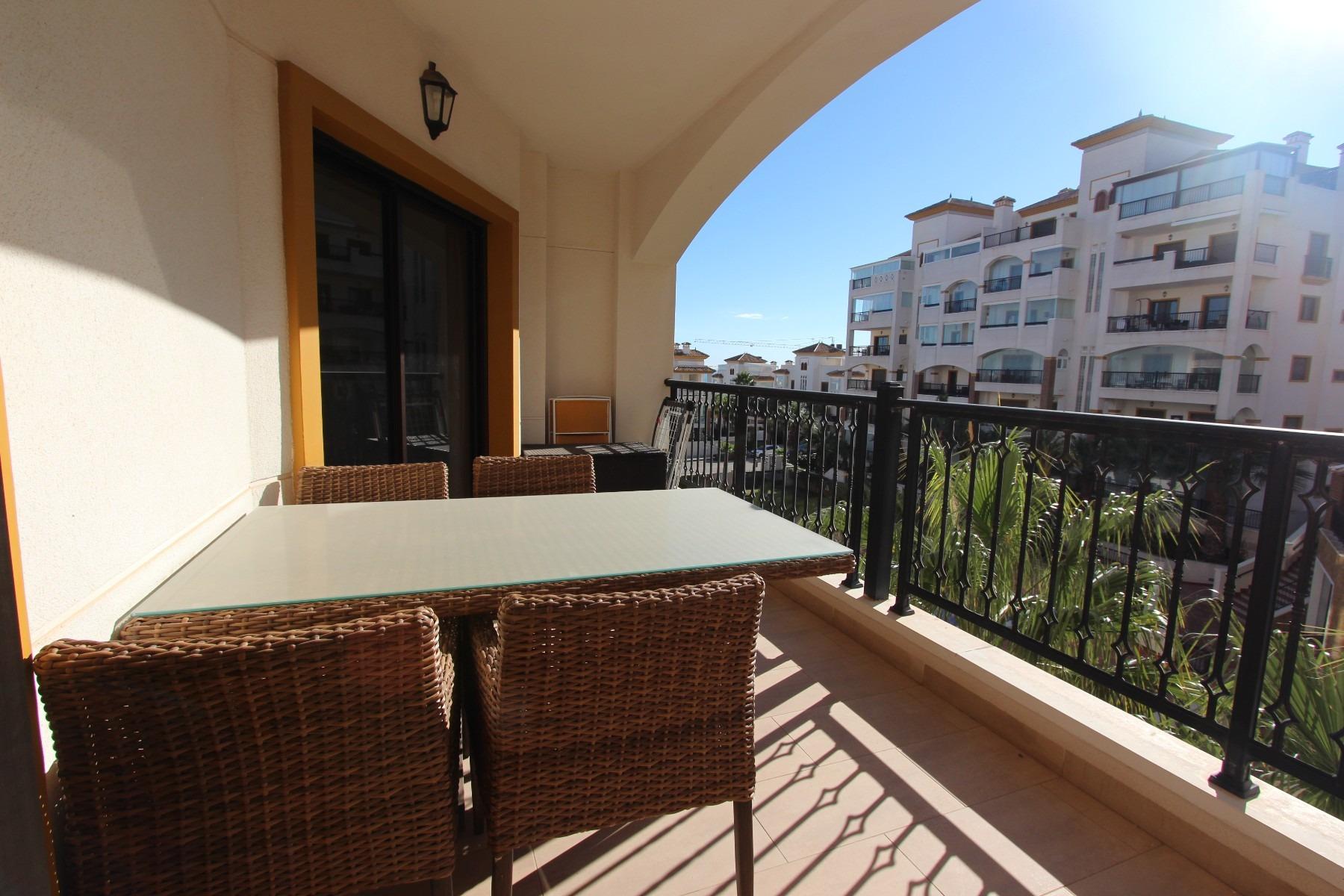 Appartamento a Guardamar del Segura, Alicante, Spagna 2 camere da letto, 84 mq. N° 90055