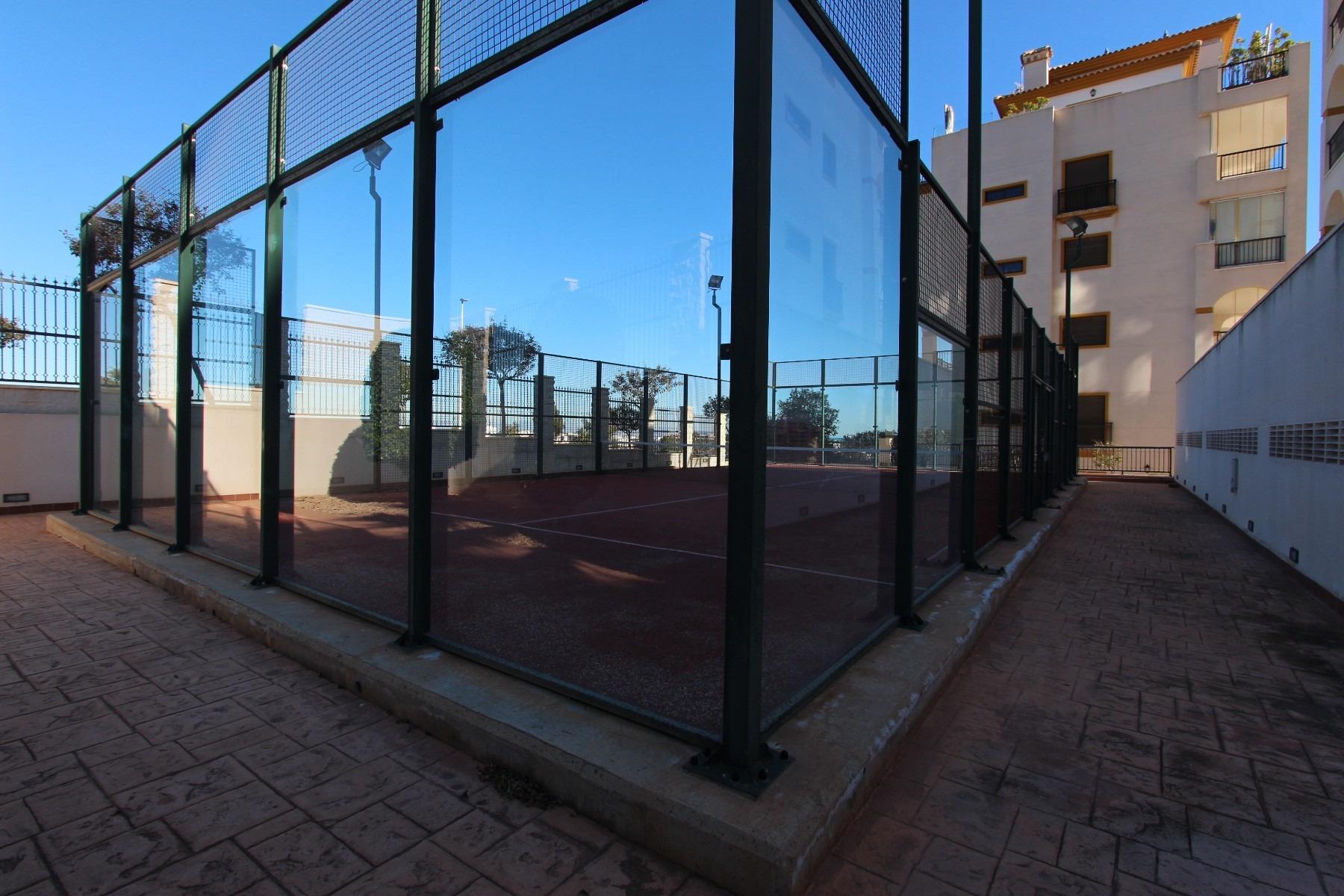 Appartamento a Guardamar del Segura, Alicante, Spagna 2 camere da letto, 84 mq. N° 90055