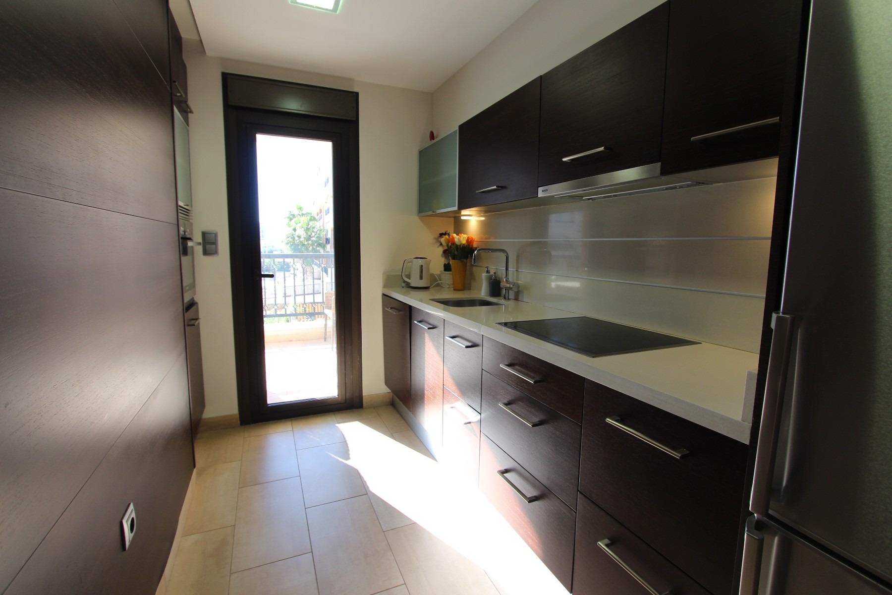 Appartamento a Guardamar del Segura, Alicante, Spagna 2 camere da letto, 84 mq. N° 90055