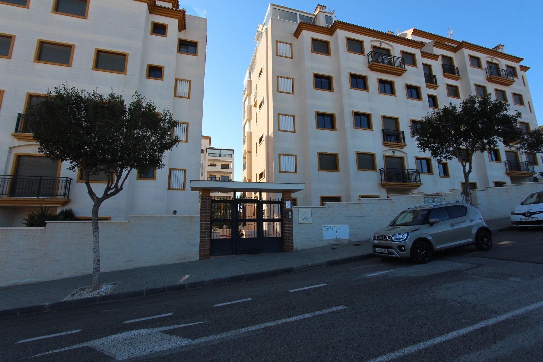 Appartamento a Guardamar del Segura, Alicante, Spagna 2 camere da letto, 84 mq. N° 90055