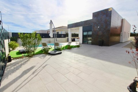 Villa à vendre Pinoso, Alicante, Espagne, 3 chambres, 120 m2 No. 111217 - photo 2