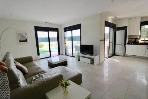 Villa à vendre Pinoso, Alicante, Espagne, 3 chambres, 120 m2 No. 111217 - photo 7