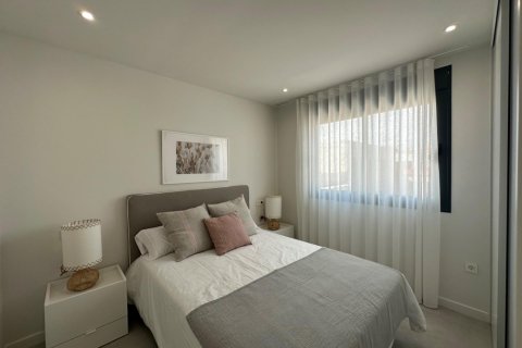 Продажа бунгало Пилар де ла Орадада, Аликанте, Испания 2 спальни, 85м2 №109095 - фото 3