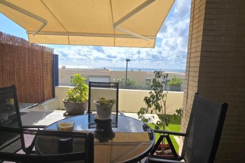 Bungalow for sale Alicante, Spain 2 bedrooms, 135 sq.m. No. 109106 - photo 9
