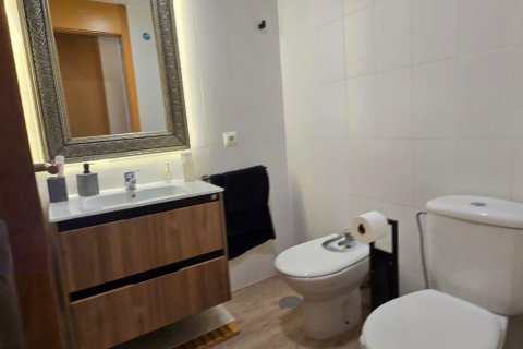 Bungalow for sale Alicante, Spain 2 bedrooms, 135 sq.m. No. 109106 - photo 22