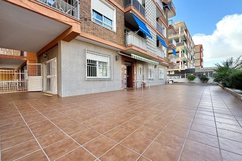 Apartment for sale Torrevieja, Alicante, Spain 3 bedrooms, 111 sq.m. No. 109101 - photo 12