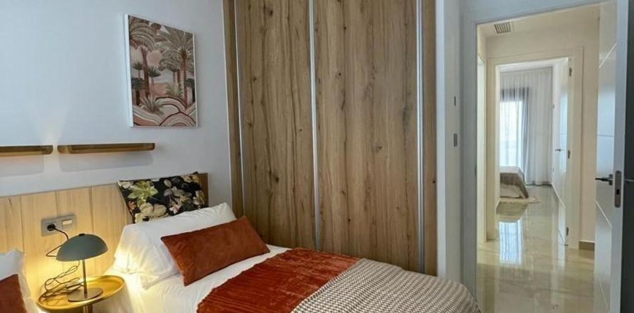 Bungalow Pilar de la Horadada, Alicante, Espagne 3 chambres, 97 m2 No. 112979