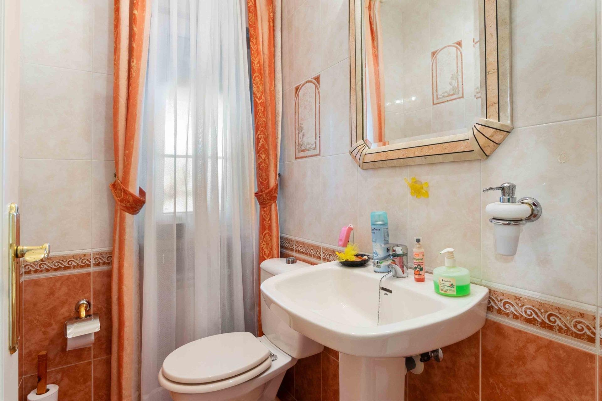 Villa en Cabo Roig, Alicante, España 3 dormitorios, 340 m2 No. 112975