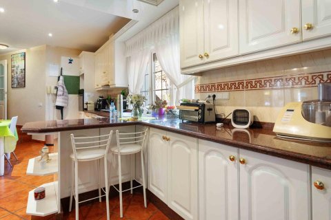 Villa for sale Cabo Roig, Alicante, Spain 3 bedrooms, 340 sq.m. No. 112975 - photo 8