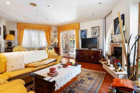 Villa for sale Cabo Roig, Alicante, Spain 3 bedrooms, 340 sq.m. No. 112975 - photo 4