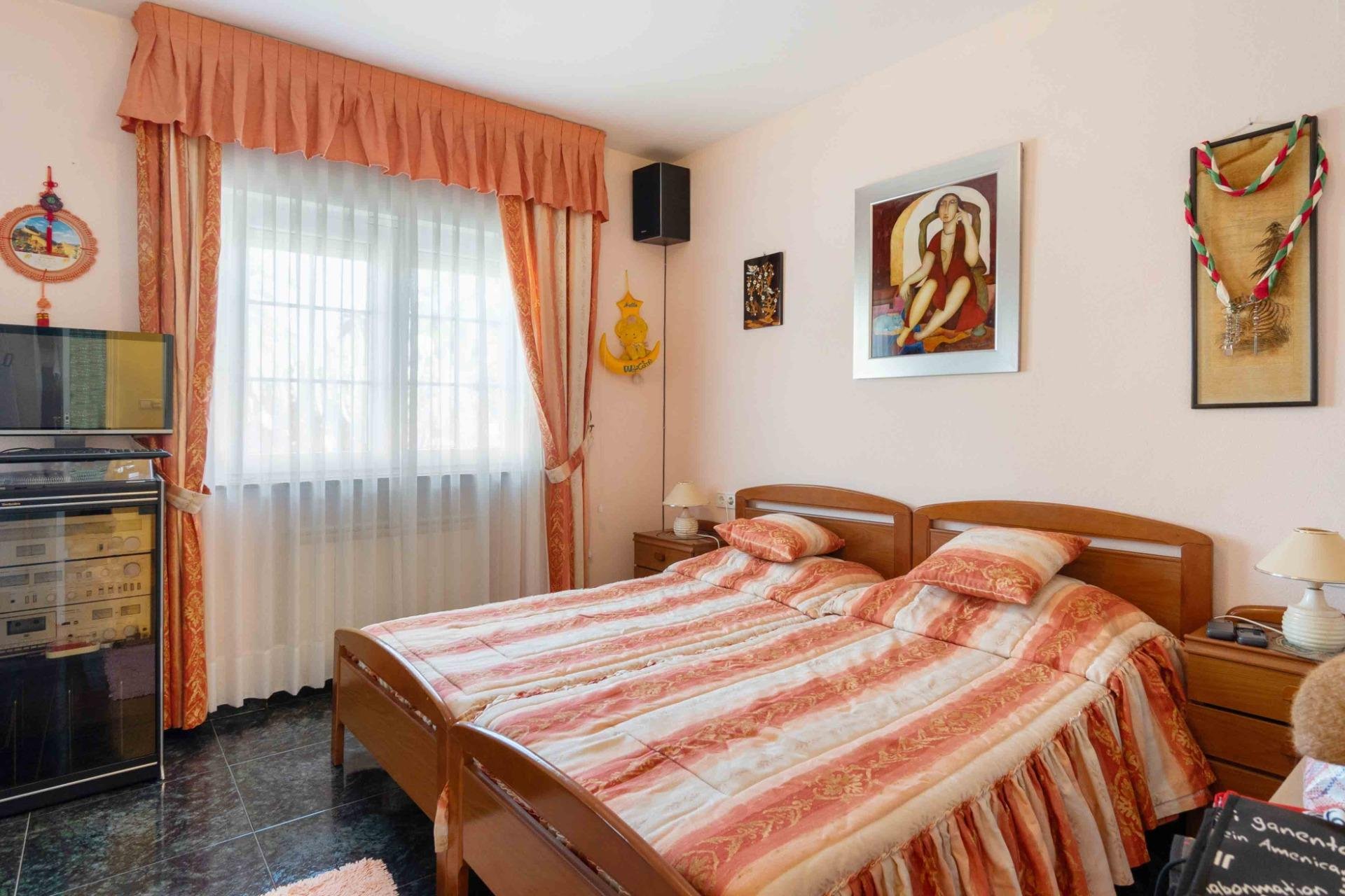 Villa en Cabo Roig, Alicante, España 3 dormitorios, 340 m2 No. 112975