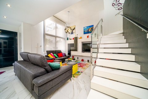 Продажа виллы Сьюдад Кесада, Аликанте, Испания 3 спальни, 120м2 №117259 - фото 2