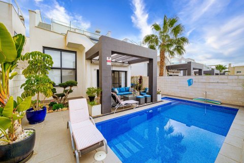 Продажа виллы Сьюдад Кесада, Аликанте, Испания 3 спальни, 120м2 №117259 - фото 1