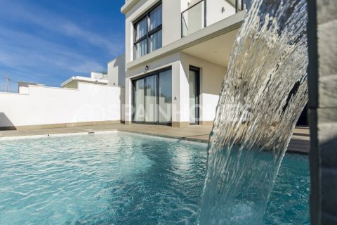 Villa for sale San Miguel de Salinas, Alicante, Spain 3 bedrooms, 144 sq.m. No. 48775 - photo 4