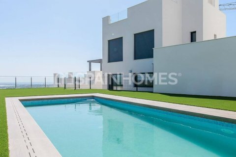 Villa till salu i San Miguel de Salinas, Alicante, Spanien 3 sovrum, 144 kvm. Nr. 48775 - foto 7