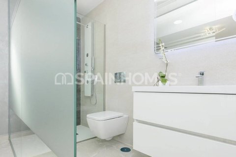 Villa till salu i San Miguel de Salinas, Alicante, Spanien 3 sovrum, 144 kvm. Nr. 48775 - foto 24