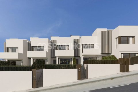 Villa pārdošanā Rincon de la Victoria, Malaga, Spānijā 4 istabas, 225 m2 Nr. 51791 - attēls 3