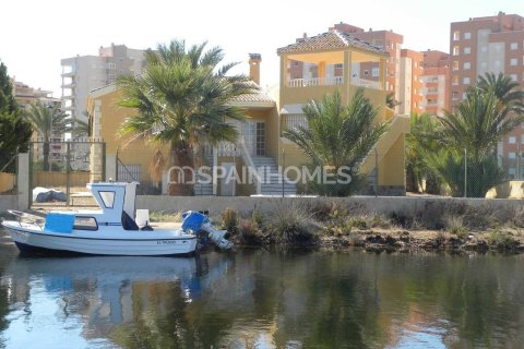 Villa for sale in Cartagena, Murcia, Spain 3 bedrooms, 465 sq.m. No. 55986 - photo 12