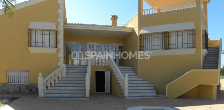 Villa in Cartagena, Murcia, Spain 3 bedrooms, 465 sq.m. No. 55986